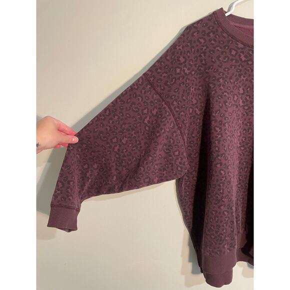 American Eagle Purple Cheetah Ahh-Mazingly Soft Jegging Fit Crew Neck Size M - Picture 2 of 8